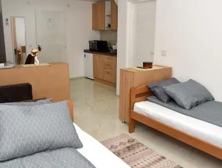 Apartment Grof *